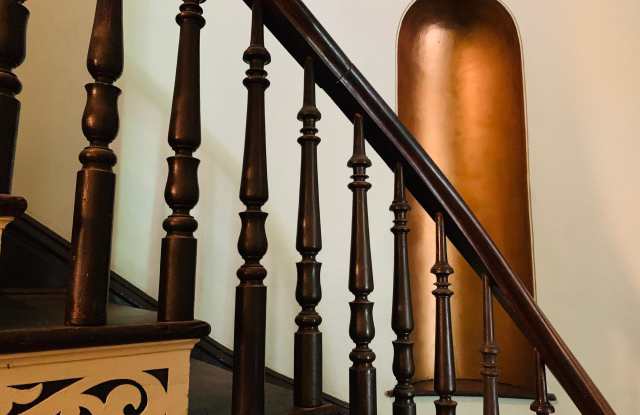 1528 HOLLINS STREET Gallery 4