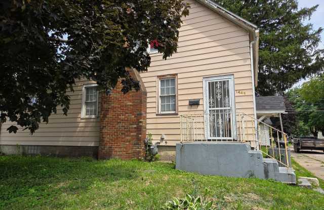 Huge 4 BR house for rent photos photos