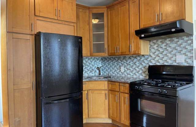 820 WYCKOFF AVE photos photos