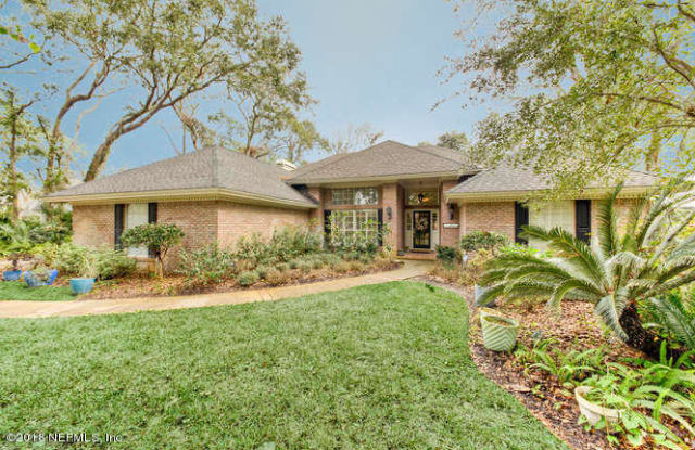 2263 OCEANFOREST DR W - 2263 Oceanforest Drive West, Atlantic Beach, FL 32233