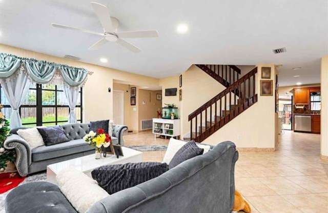 1431 SW 87th Way # 1431, Pembroke Pines, FL 33025 Gallery 1
