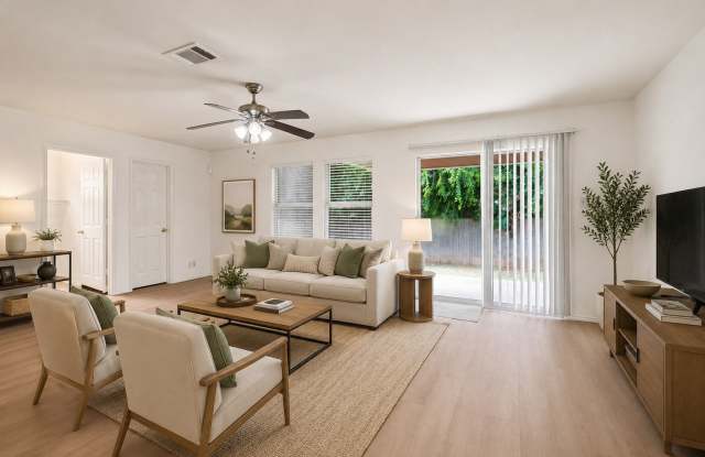 6238 Cypress Cir Gallery 1
