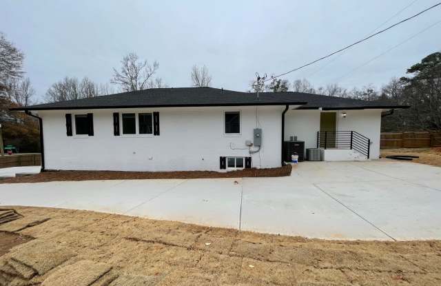 PRE-LEASING FOR AUGUST 10TH 2027! Gallery 1