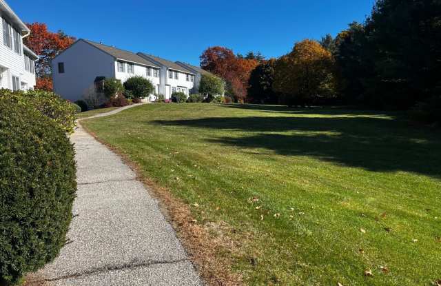 36 Lochmere Ln Gallery 2