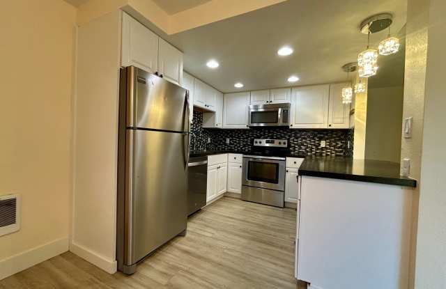 VA-MOV01 photos photos