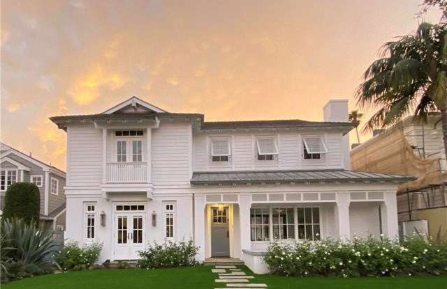 2461 Marino Drive Gallery 1
