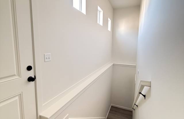 5204 South Century Way Gallery 4