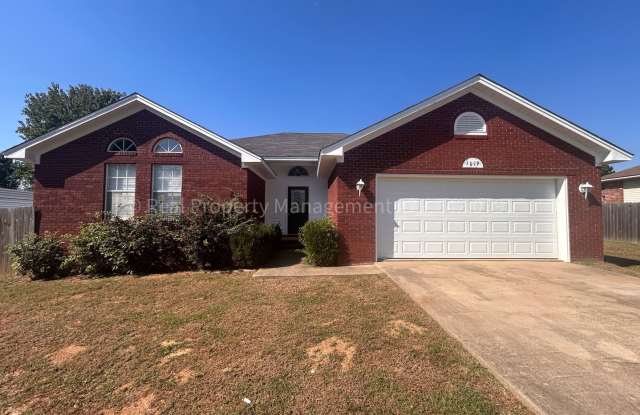 Cozy 3 Bedroom/2 Bathroom Home for Rent in Greenwood - 1019 North Daisy Street, Greenwood, AR 72936 Cozy 3 Bedroom/2 Bathroom Home for Rent in Greenwood - 1019 North Daisy Street, Greenwood, AR 72936