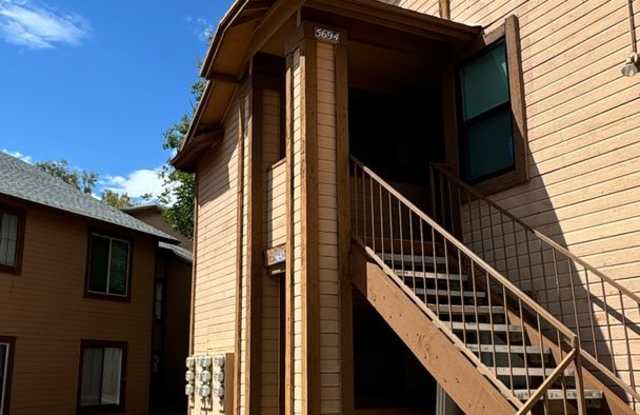 Southwest (Irvington and Midvale Pk) top floor condo w/ high quality finishes and appliances, a/c! photos photos