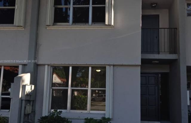 3932 NW 76th Ter photos photos