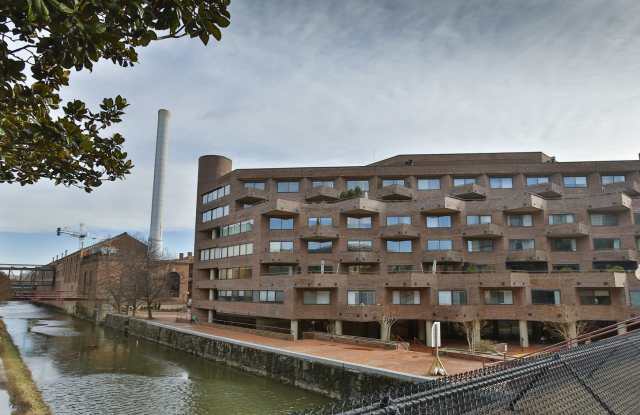 Contemporary 2 Bed 2.5 Bath Condo in Georgetown's Iconic Flourmill Condominium. photos photos