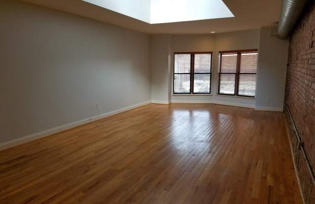 104-06 S 13TH Street unit: 6 photos photos