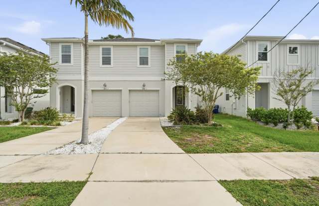 Great 3BR/2.5BA South Tampa Towhome with One Car Garage photos photos