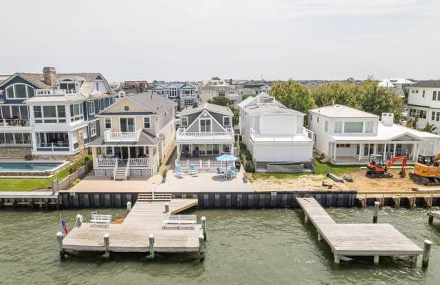148 Bay Rd Road Gallery 2