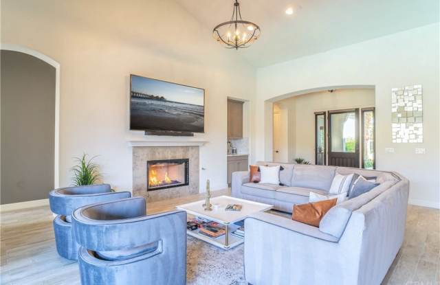 55121 Summer Lynn Court Gallery 2