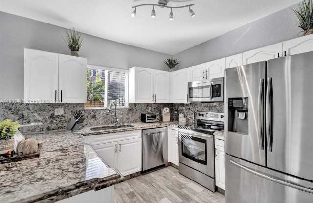 8518 SW 214th Ln photos photos