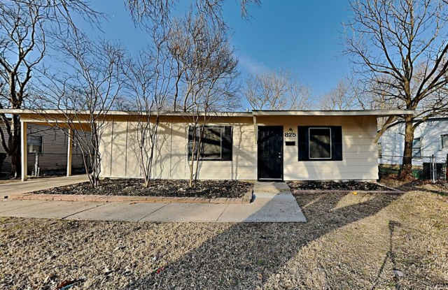 825 Grande Dr - 825 Grande Drive, Mesquite, TX 75149