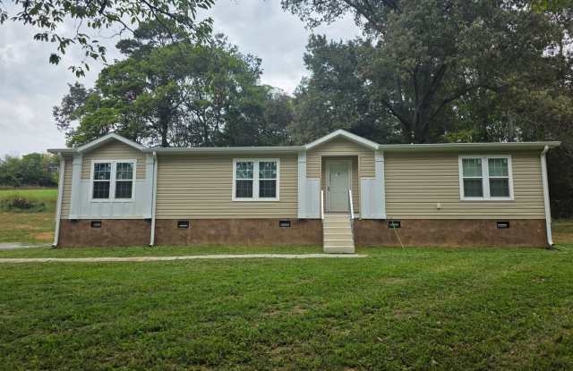 2946 Ellejoy Rd. Walland, TN 37886 photos photos