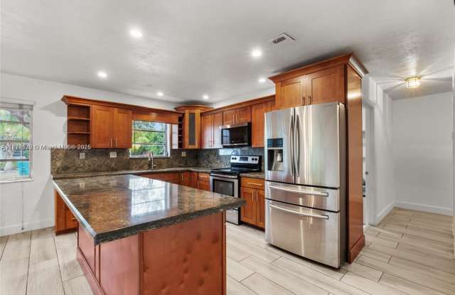 16665 SW 93rd Ct photos photos