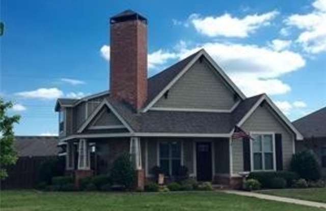 3801  SW Capstone  AVE - 3801 Southwest Capstone Avenue, Bentonville, AR 72712
