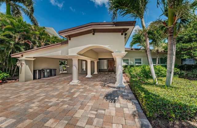 52 N PINE CIRCLE - 52 North Pine Circle, Belleair, FL 33756 52 N PINE CIRCLE - 52 North Pine Circle, Belleair, FL 33756