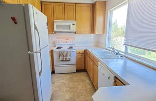 Single Family Home in Hunters Cove Gallery 4