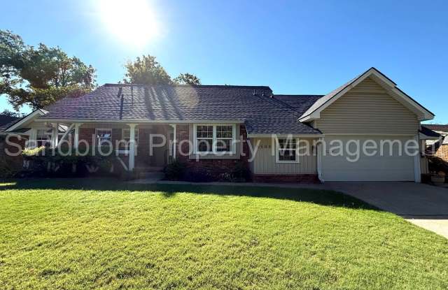 For Lease | Midtown Tulsa | Available Now! Gallery 1