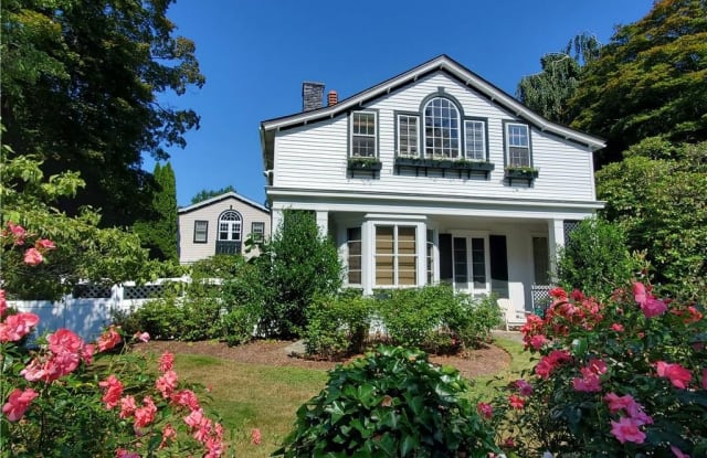456 Bellevue Avenue - 456 Bellevue Avenue, Newport, RI 02840
