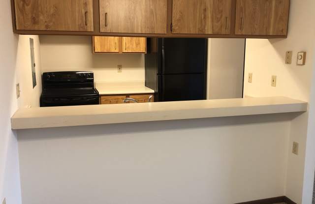 Spacious 2 bed 1.5 bathroom Condominium photos photos