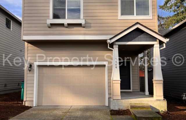 *MOVE IN SPECIAL!* Stunning Hazel Dell Two-Story with High End Appliances photos photos