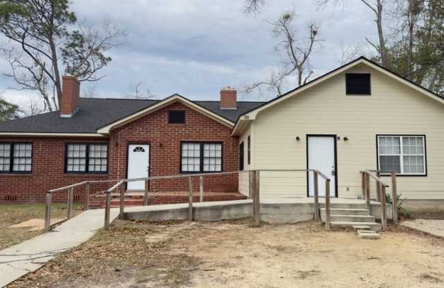 504 East Adair Street photos photos