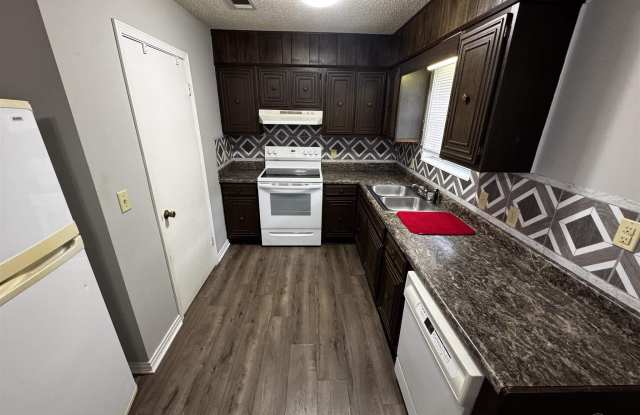 4240 Del Almirante Cir Gallery 1