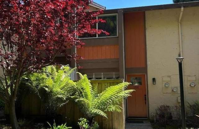 1231 Oddstad BLVD photos photos