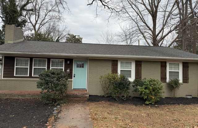 Lovely Three Bedroom Home in Darby Acres! photos photos