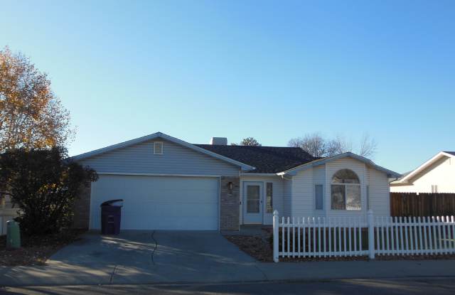 489 1/2 Appaloosa Ln photos photos