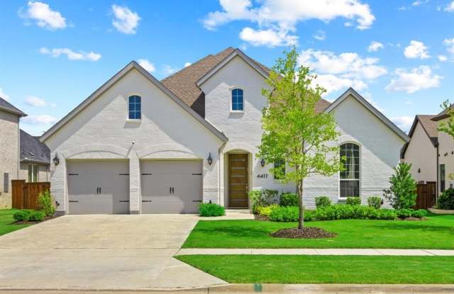 4411 Silver Spur Drive photos photos
