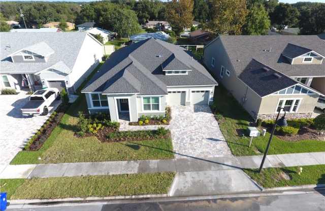 14841 WINKFIELD COURT Gallery 4