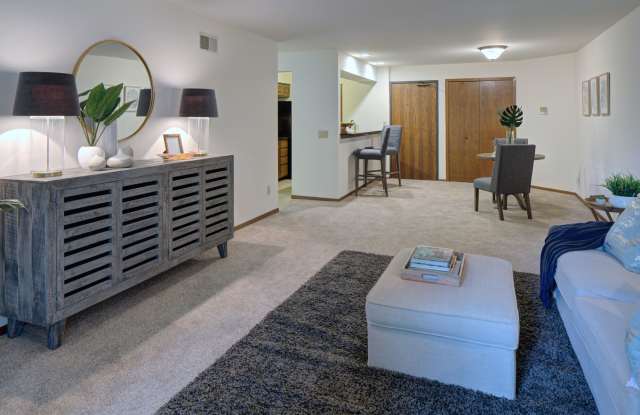 Sauk Creek Apartment Homes Gallery 3