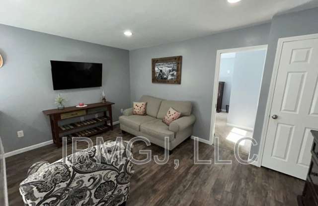 201 Plateau Avenue - C photos photos
