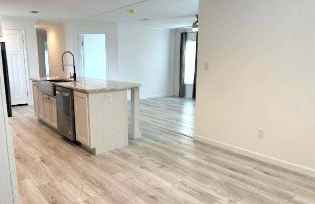 903 S Katies Gallery 3