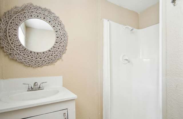 Convenient Home So Close to Downtown! Gallery 4