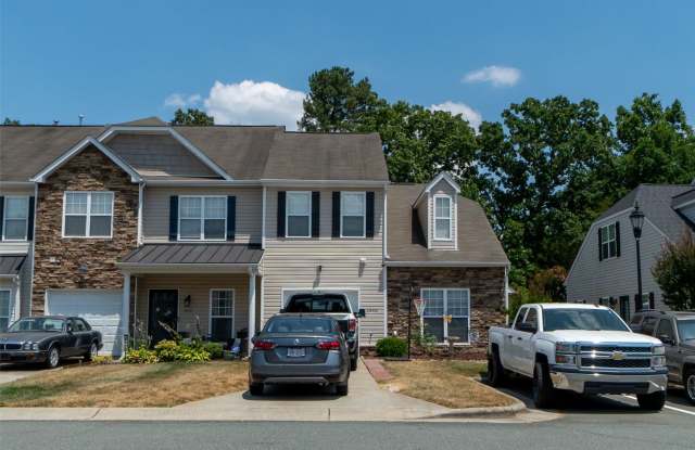 Beautiful townhome in Whitsett NC photos photos