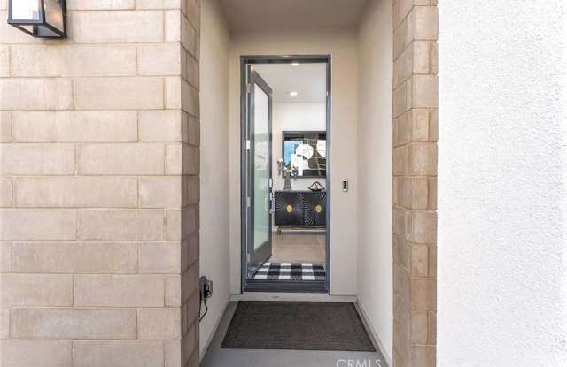 26267 Meadow Drive Gallery 4