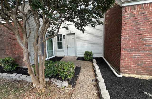 900 N Tennessee Street - 900 North Tennessee Street, McKinney, TX 75069 900 N Tennessee Street - 900 North Tennessee Street, McKinney, TX 75069