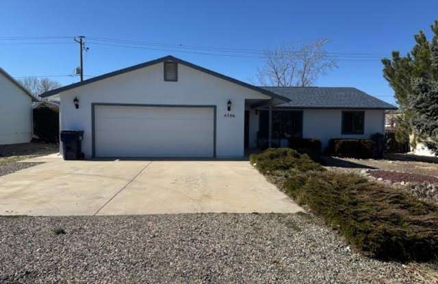 Cute 3 Bedroom 2 Bath 2 Car Garage Home in "Prescott Valley" photos photos