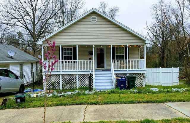 Room in 3 Bedroom Home in Durham Gallery 1