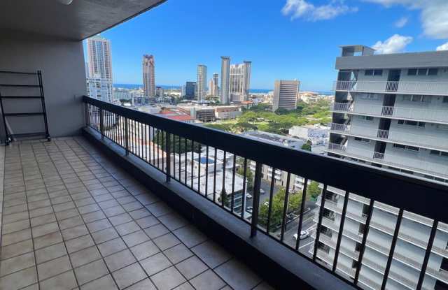 A/C. Ocean/City view. Covered Lanai. Swimming Pool. (RRLLC) photos photos