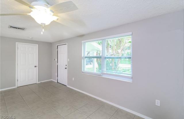 4215 Tarpon Road Gallery 2