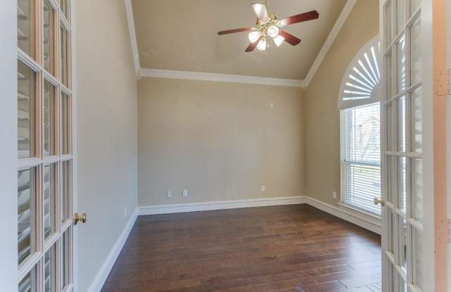 400 Cold Springs Court Gallery 3