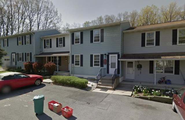 Two Bedroom, 1.5 Bath in Breezewood photos photos Two Bedroom, 1.5 Bath in Breezewood photos photos